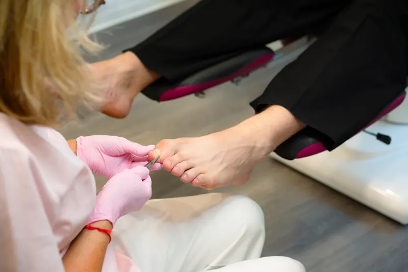 Nagelspangenbehandlung – Risiken und persönliche Beratung in der Praxis PodoTrend